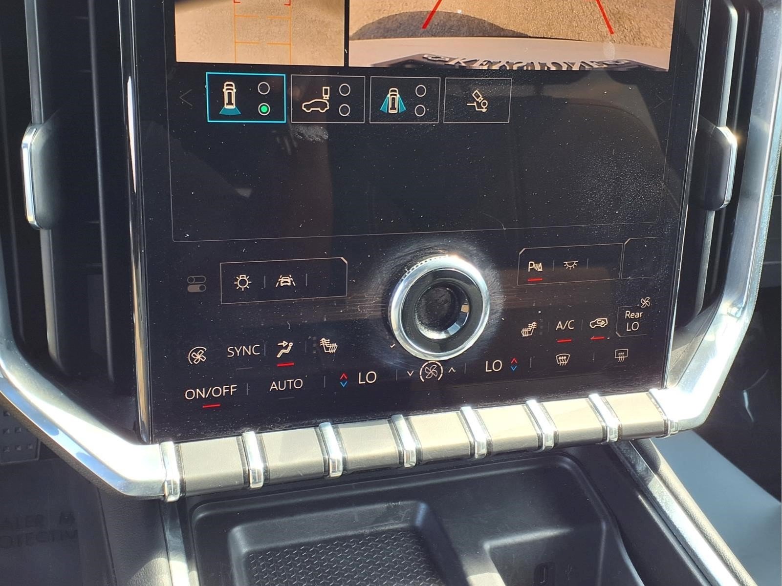 Used 2025 GMC Acadia Elevation AWD/4WD image 12