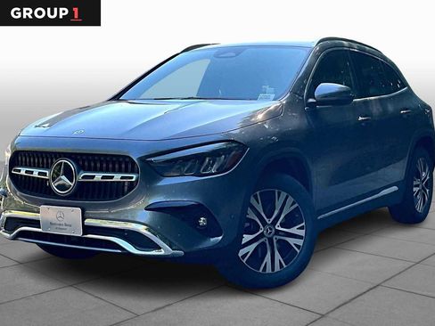 New 2026 Mercedes-Benz GLA 250 4MATIC image 1