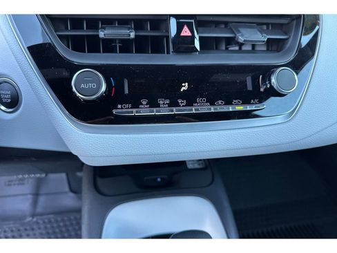 New 2026 Toyota Corolla SE image 21