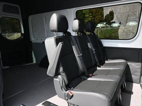 Used 2026 Mercedes-Benz Sprinter 2500 image 22
