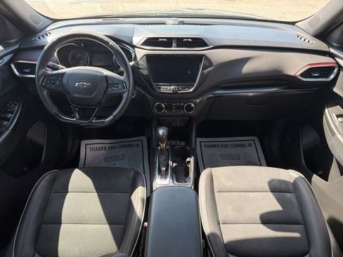 Used 2021 Chevrolet TrailBlazer RS w/ Technology Package FWD image 23