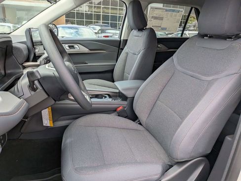 New 2026 Ford Explorer Active AWD/4WD image 11