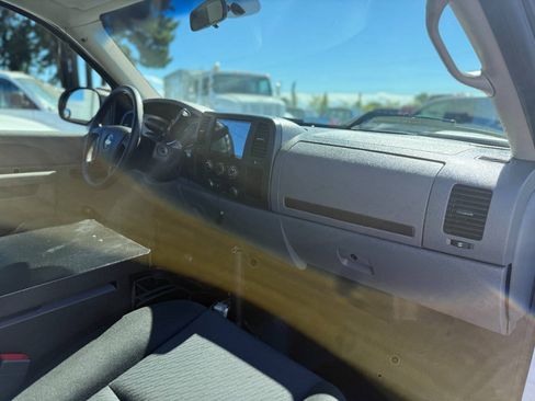 Used 2013 Chevrolet Silverado 2500 W/T AWD/4WD image 36