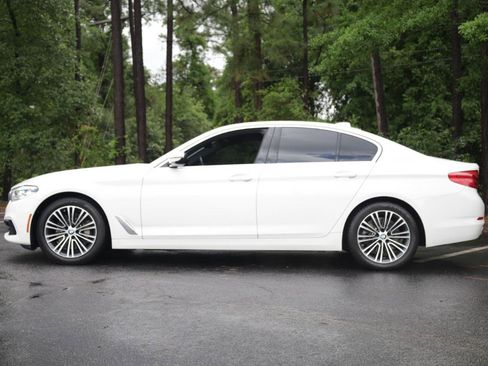 Used 2019 BMW 530i w/ Convenience Package RWD image 2