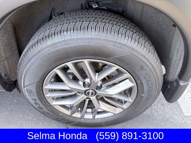 Used 2023 Nissan Rogue S FWD image 23