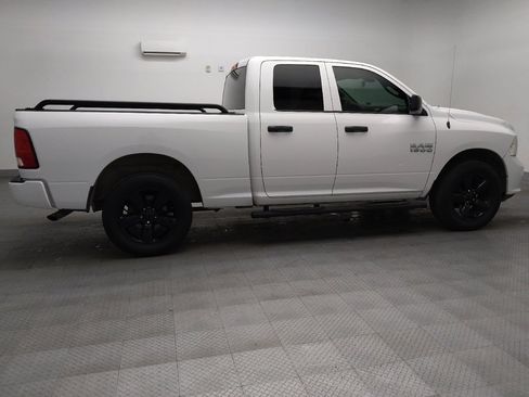 Used 2017 RAM 1500 Express RWD image 10
