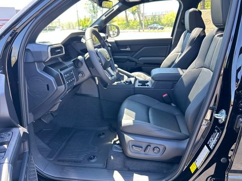 New 2026 Toyota 4Runner Limited AWD/4WD image 17