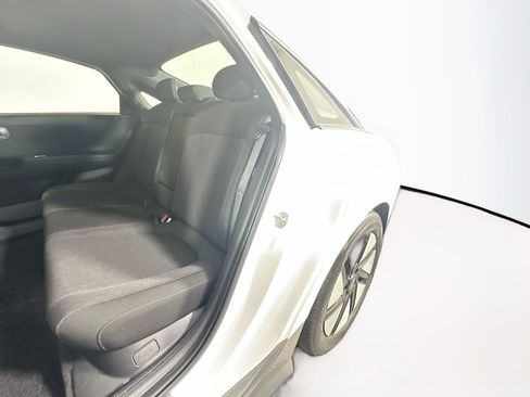 Used 2024 Hyundai Ioniq 6 SE RWD image 26