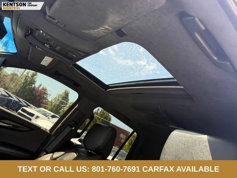 Used 2018 Cadillac Escalade Platinum AWD/4WD image 31