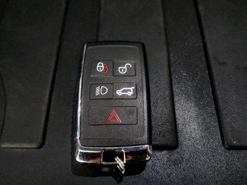 Used 2024 Land Rover Defender 110 X-Dynamic SE AWD/4WD image 76