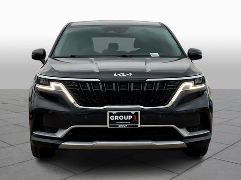 Certified 2024 Kia Carnival EX image 3