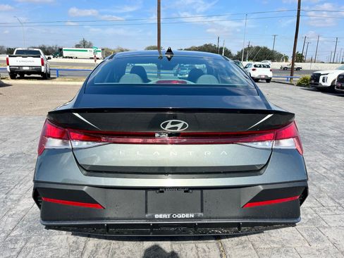 New 2026 Hyundai Elantra Sport FWD image 6