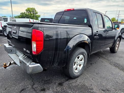 Used 2013 Nissan Frontier SV AWD/4WD image 6
