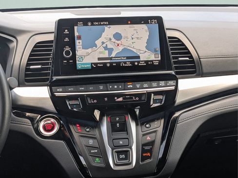 Used 2025 Honda Odyssey Touring image 13