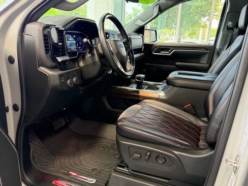 Certified 2022 Chevrolet Silverado 1500 RST AWD/4WD image 7