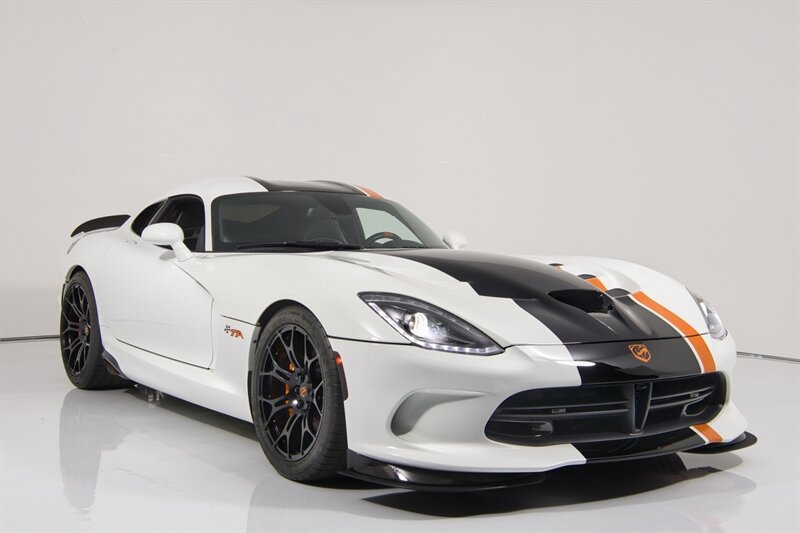 Used 2014 SRT Viper SRT-10 RWD image 2
