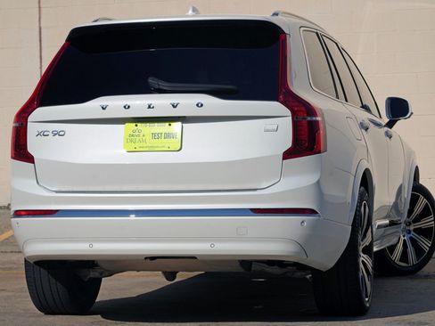 Used 2024 Volvo XC90 T8 Plus w/ Protection Package Premier AWD/4WD image 5