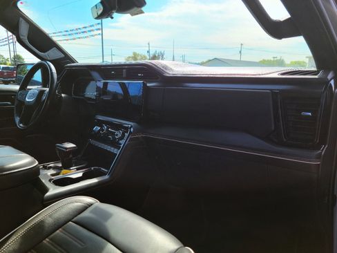 Used 2024 GMC Sierra 1500 AT4X w/ AT4X AEV Edition image 25