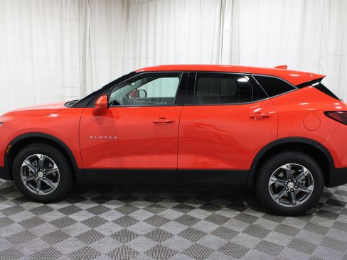 Used 2025 Chevrolet Blazer LT AWD/4WD image 30