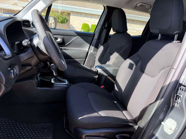 Certified 2023 Jeep Renegade Latitude AWD/4WD image 15