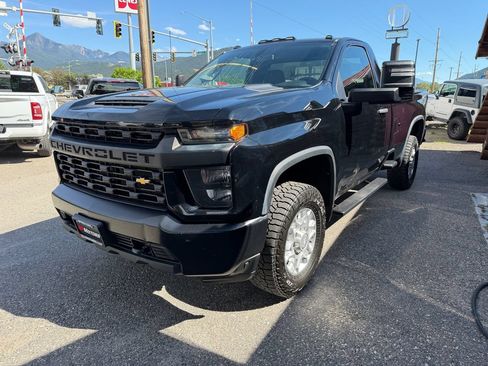 Used 2020 Chevrolet Silverado 2500 W/T AWD/4WD image 4