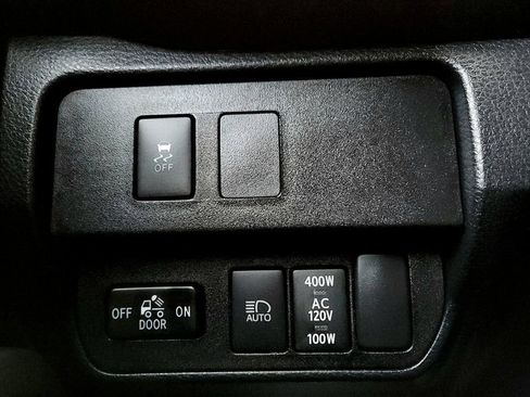 Certified 2022 Toyota Tacoma TRD Off-Road w/ Technology Package AWD/4WD image 31