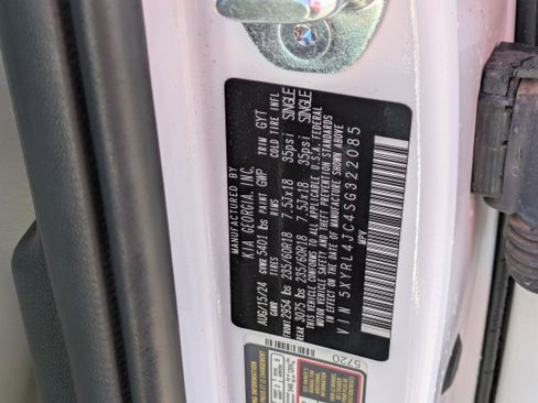 Certified 2025 Kia Sorento S image 32