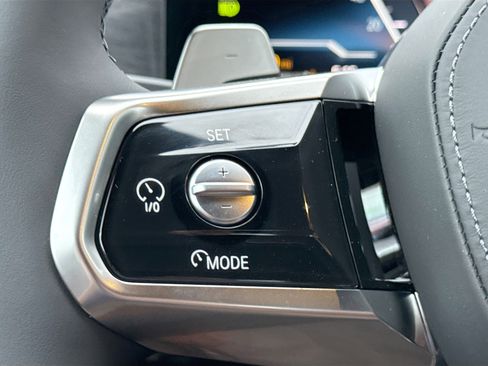 New 2026 BMW 750e xDrive w/ Executive Package image 38