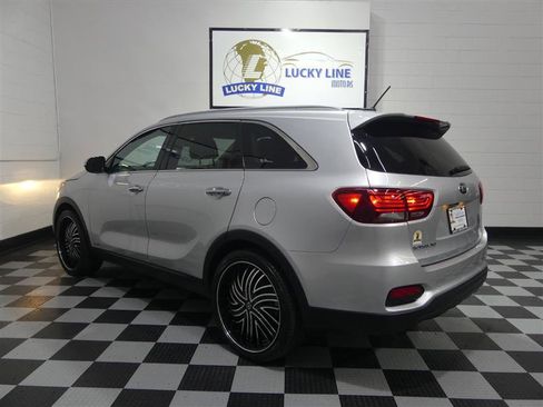 Used 2020 Kia Sorento LX w/ LX I4 Convenience Package image 11