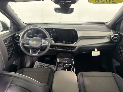 New 2026 Chevrolet Equinox LT w/ Convenience Package II AWD/4WD image 22