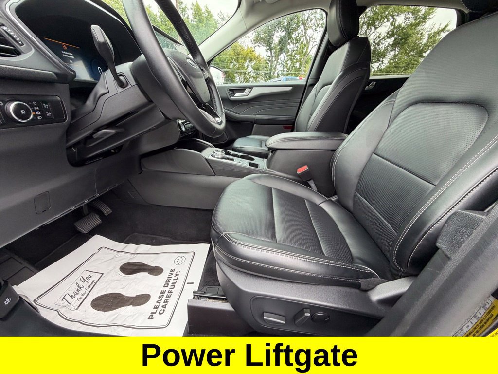 Used 2025 Ford Escape Platinum AWD/4WD image 11