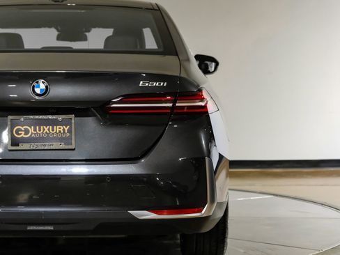 Used 2024 BMW 530i xDrive image 51