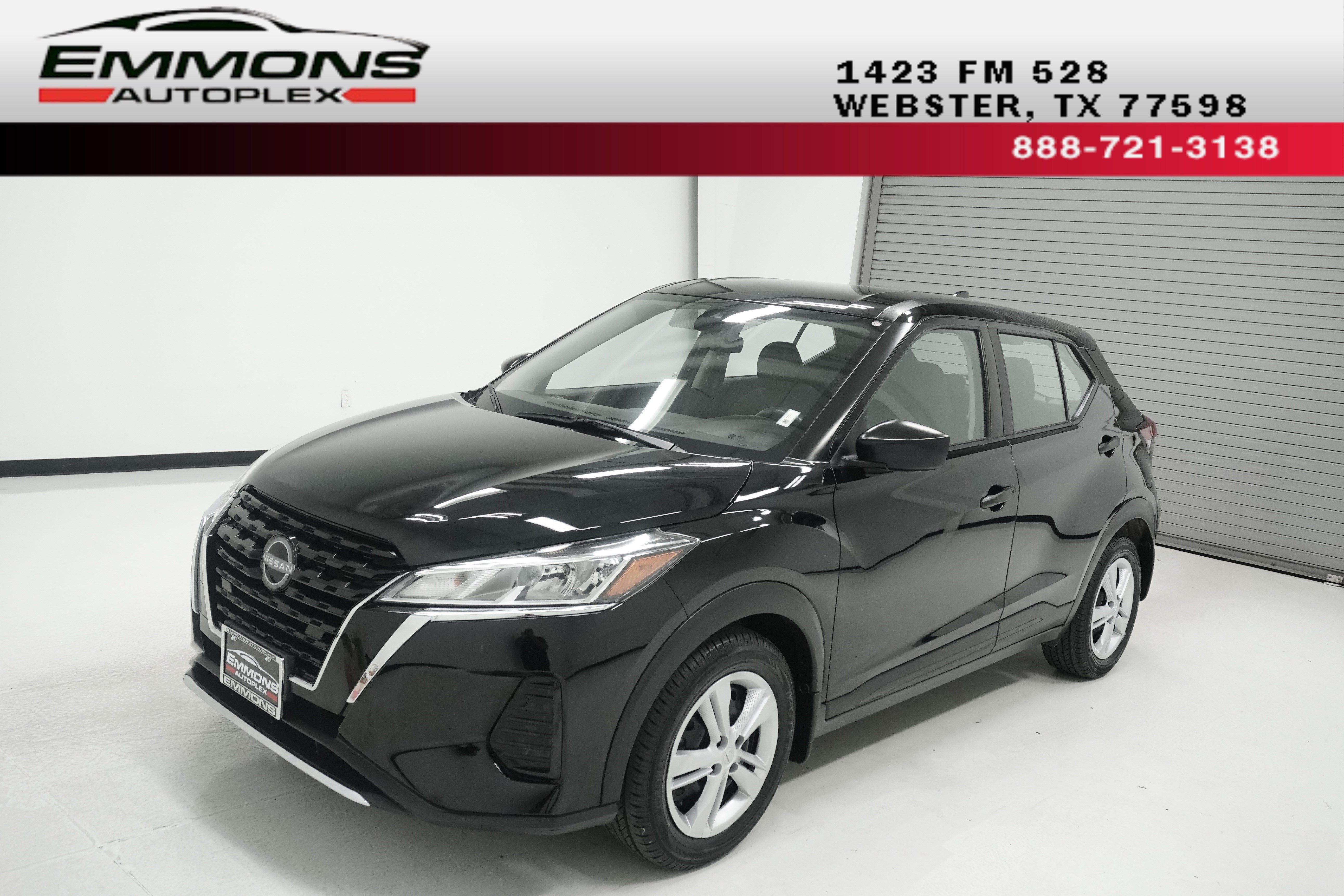 Used 2023 Nissan Kicks S FWD image 1
