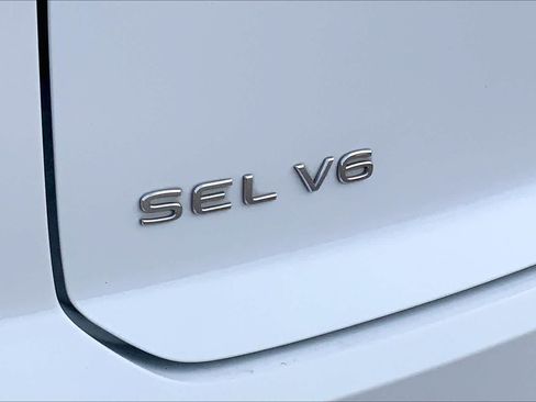 Used 2021 Volkswagen Atlas Cross Sport SEL Premium R-Line w/ Cross Sport MDO Package AWD/4WD image 15
