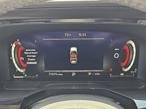Used 2023 Nissan Pathfinder Platinum w/ Black Appearance Package FWD image 26