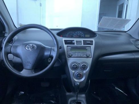 Used 2012 Toyota Yaris Sedan image 8