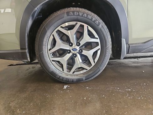 Used 2019 Subaru Forester Premium w/ Popular Package #1 AWD/4WD image 21