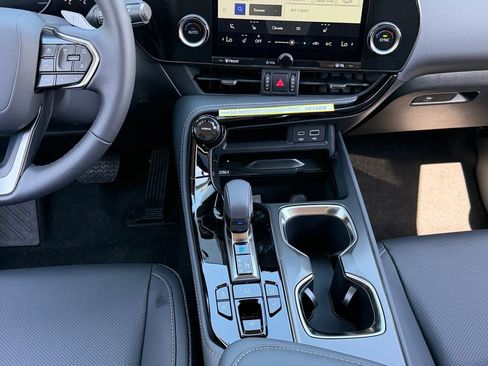 New 2026 Lexus NX 350 AWD image 10