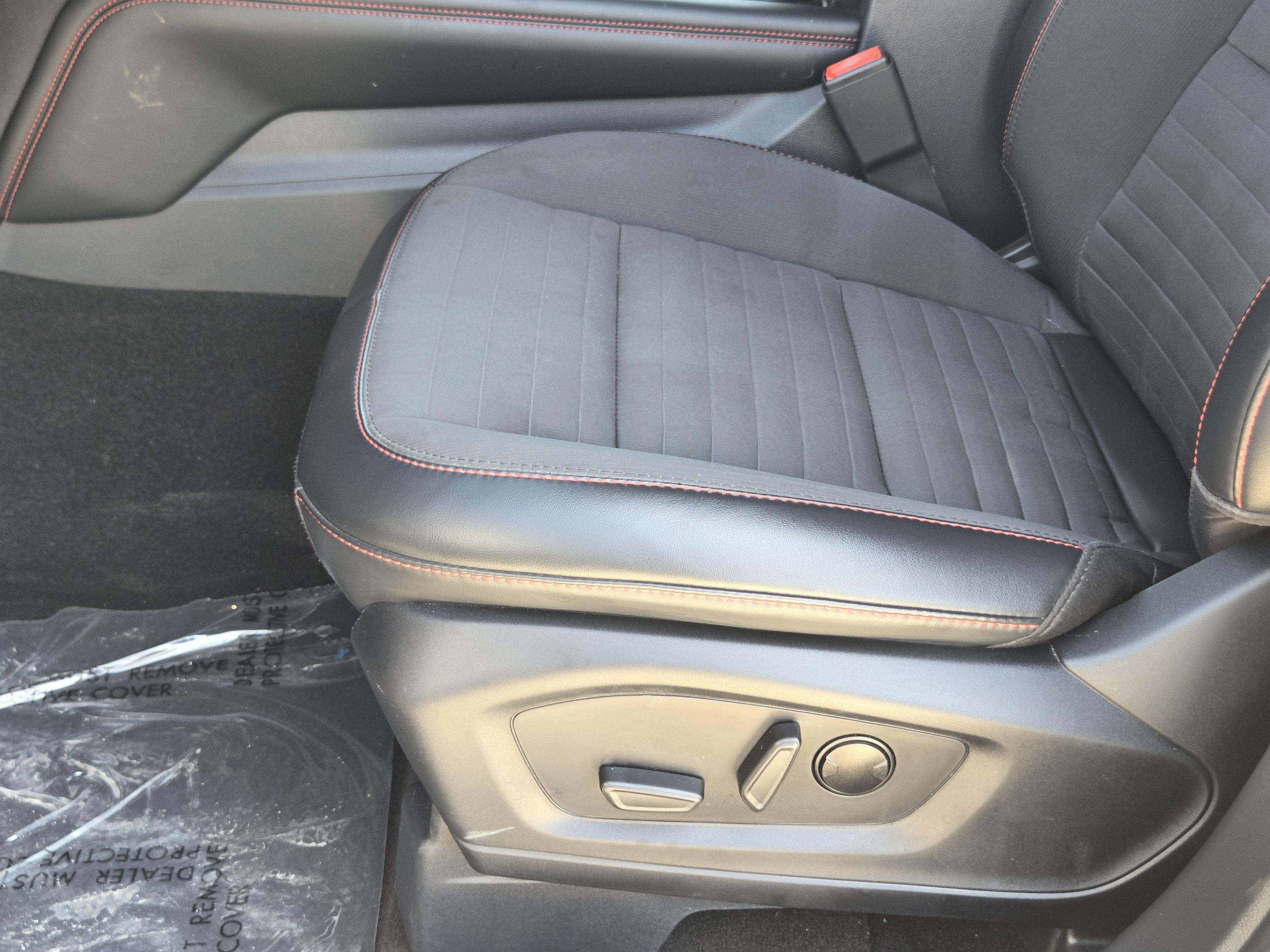 Used 2025 Ford Explorer ST-Line AWD/4WD image 22