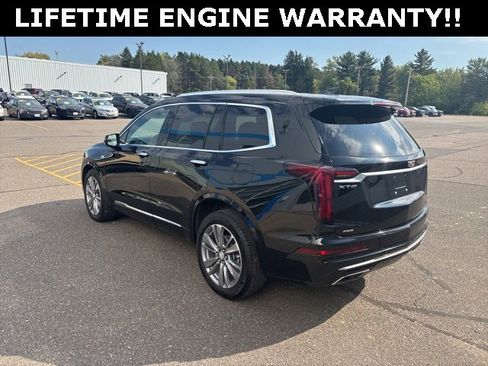 Used 2023 Cadillac XT6 Premium Luxury image 5