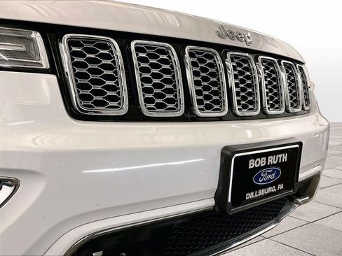 Used 2020 Jeep Grand Cherokee Overland AWD/4WD image 30