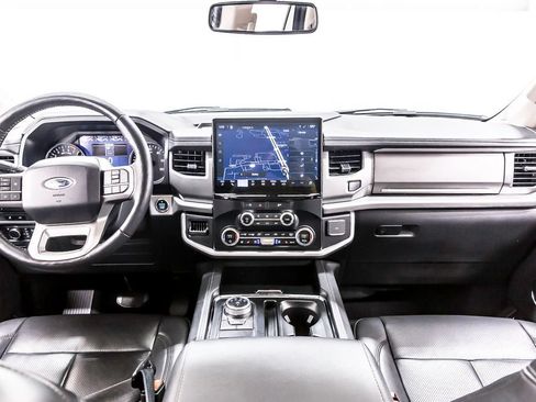 Used 2024 Ford Expedition XLT RWD image 18