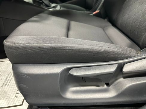 Used 2025 Toyota Corolla LE FWD image 12