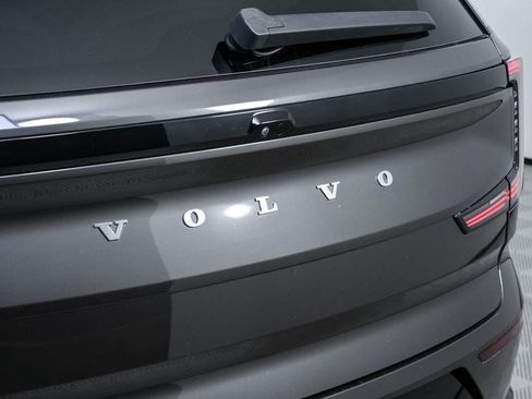 Certified 2025 Volvo EX90 Plus AWD/4WD image 40