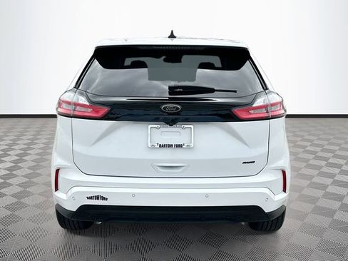 Used 2024 Ford Edge SE w/ Black Appearance Package image 7
