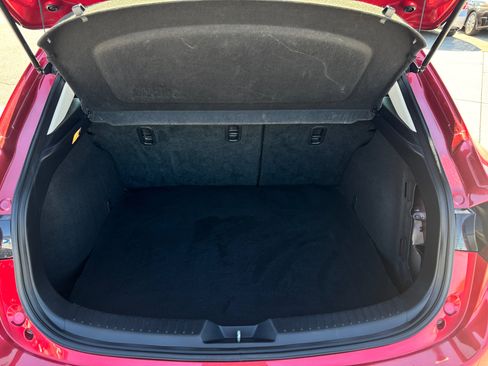 Used 2018 MAZDA MAZDA3 Touring image 22