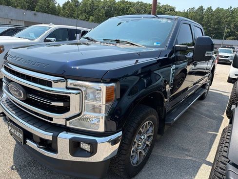 Used 2022 Ford F250 Lariat w/ Lariat Value Package AWD/4WD image 4