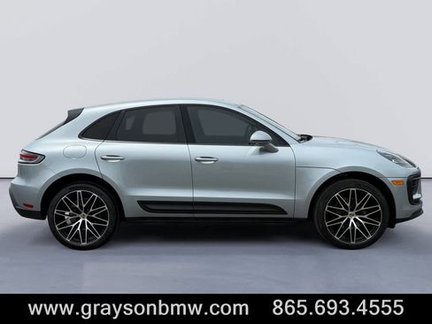 Used 2024 Porsche Macan AWD/4WD image 2
