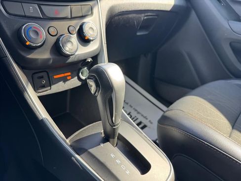 Used 2019 Chevrolet Trax LT w/ Redline Edition FWD image 20