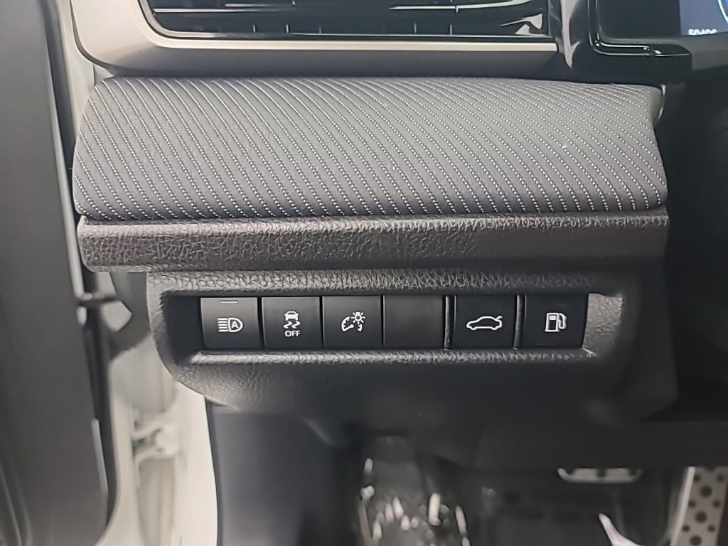 Used 2025 Toyota Camry SE FWD image 28